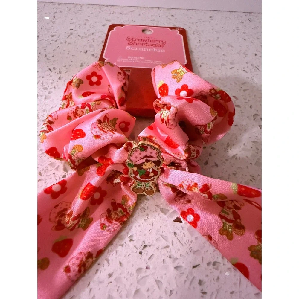 Strawberry Shortcake Pink Bow Scrunchie Hair Tie WildBrain Character Charm NWT